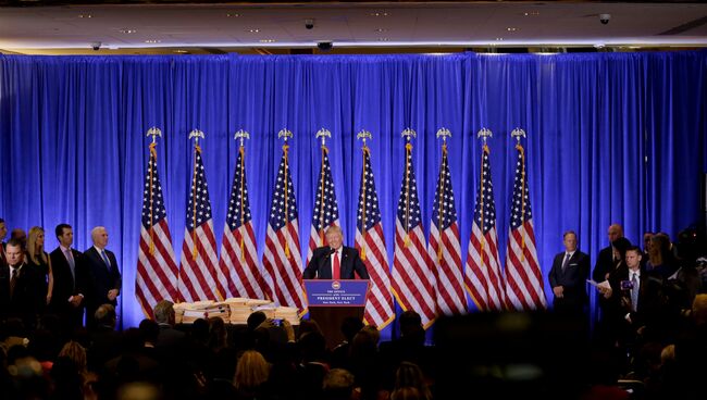 Избранный президент США Дональд Трамп во время первой официальной пресс-конференции в Нью-Йорке.  Архивное фото