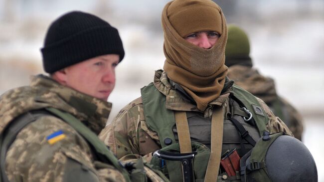 Украинские военнослужащие. архивное фото