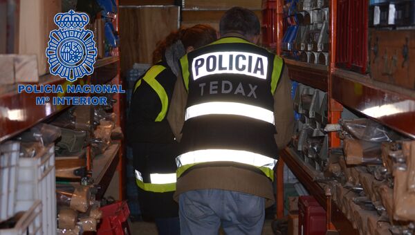 Испанская полиция изъяла 8 тысяч единиц оружия, которые предназначались для продажи террористами и ОПГ