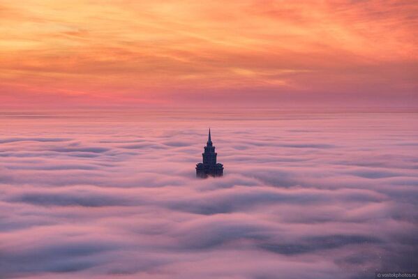 Москва под облаками. Триумф-Палас