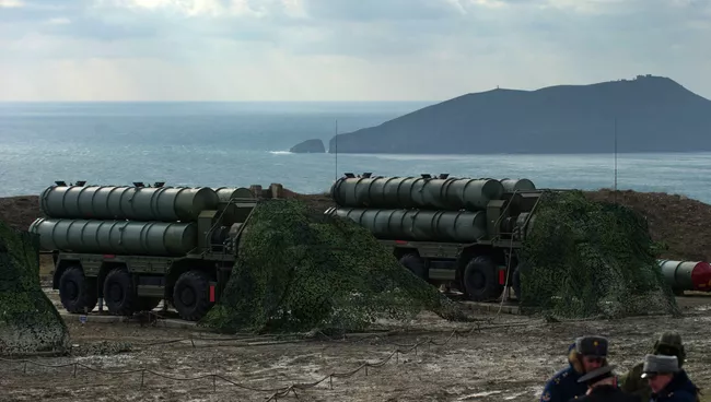 Полк С-400 заступит на боевое дежурство в Крыму