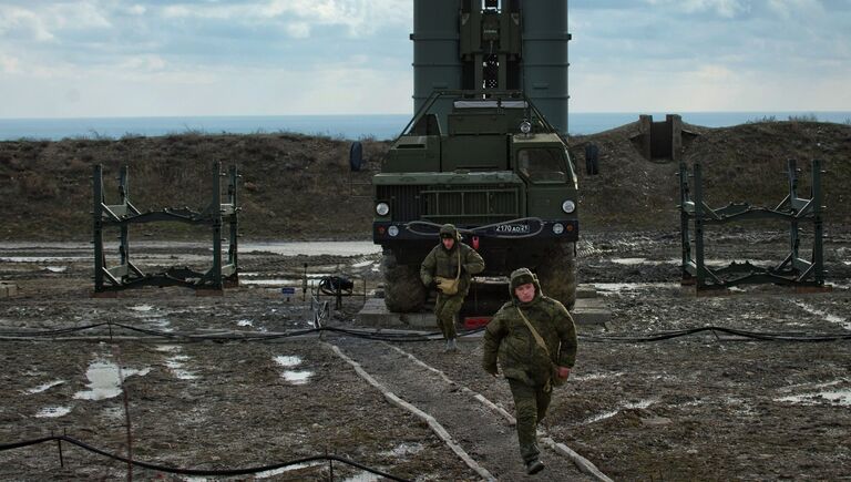 Зенитный ракетный комплекс С-400 Триумф полка противовоздушной обороны в Феодосии