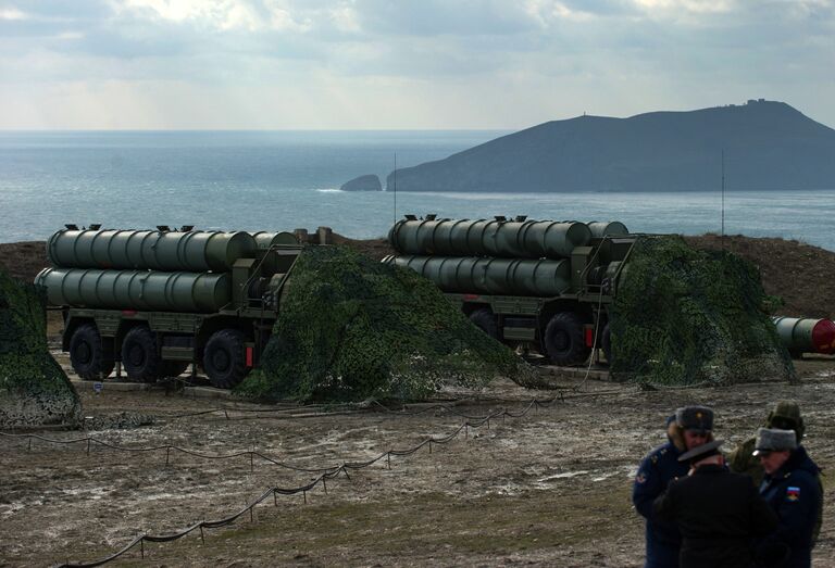 Зенитный ракетный комплекс С-400 Триумф полка противовоздушной обороны в Феодосии