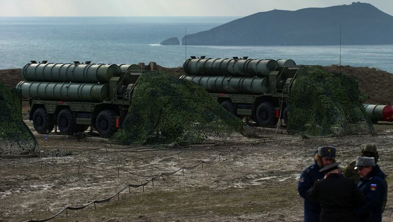 Зенитный ракетный комплекс С-400 Триумф полка противовоздушной обороны в Феодосии