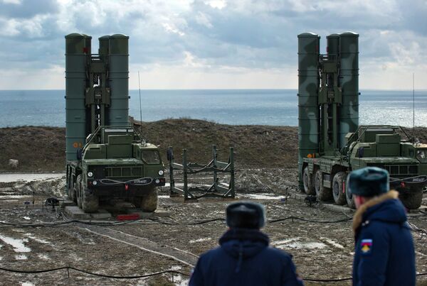 Зенитный ракетный комплекс С-400 Триумф полка противовоздушной обороны в Феодосии