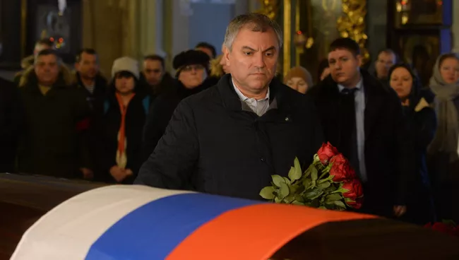 Председатель Государственной Думы РФ Вячеслав Володин на церемонии прощания с директором Международной общественной организации Справедливая помощь Елизаветой Глинкой  в Успенском соборе Новодевичьего монастыря. 16 января 2017