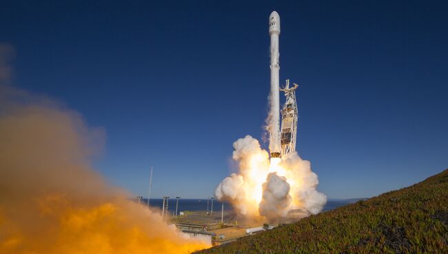 Ракета Falcon 9 компании SpaceX. Архивное фото