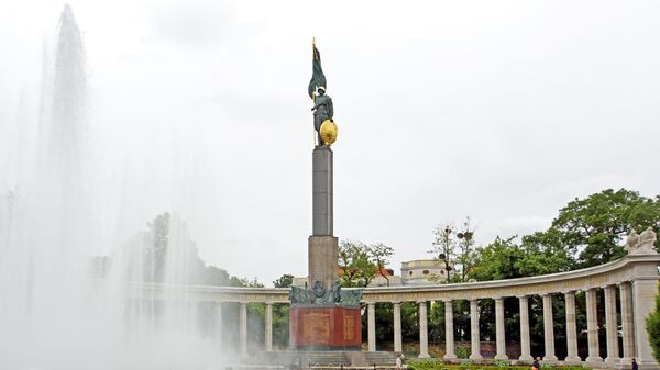 Памятник советским воинам, погибшим при освобождении Австрии от фашизма, в Вене