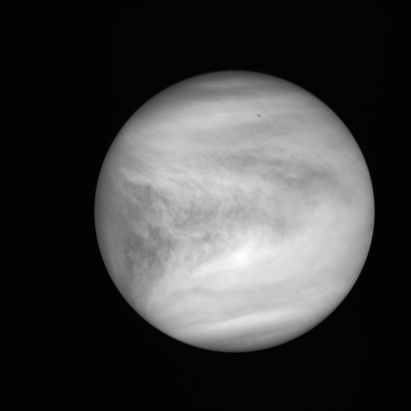 Японский зонд Ацацуки передал с орбиты фотографии Венеры