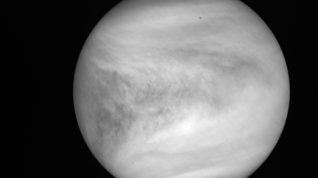 Японский зонд Ацацуки передал с орбиты фотографии Венеры