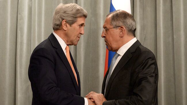 Министр иностранных дел РФ Сергей Лавров и государственный секретарь США Джон Керри. Архивное фото