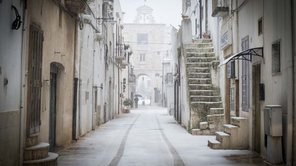 Заснеженная улица итальянского города Саммикеле-ди-Бари. Архивное фото