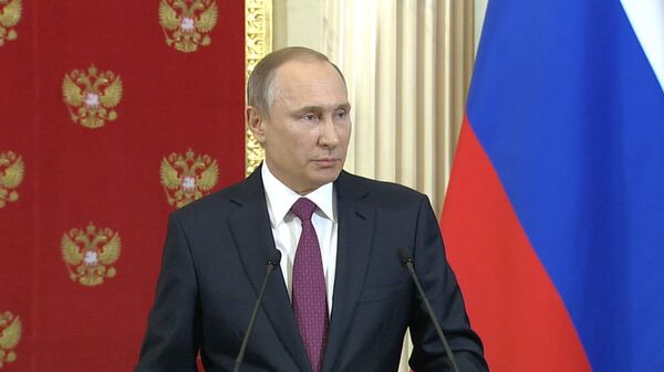 Они хуже, чем проститутки – Путин о заказчиках фальшивок про компромат о Трампе Они хуже, чем проститутки – Путин о заказчиках фальшивок про компромат о Трампе