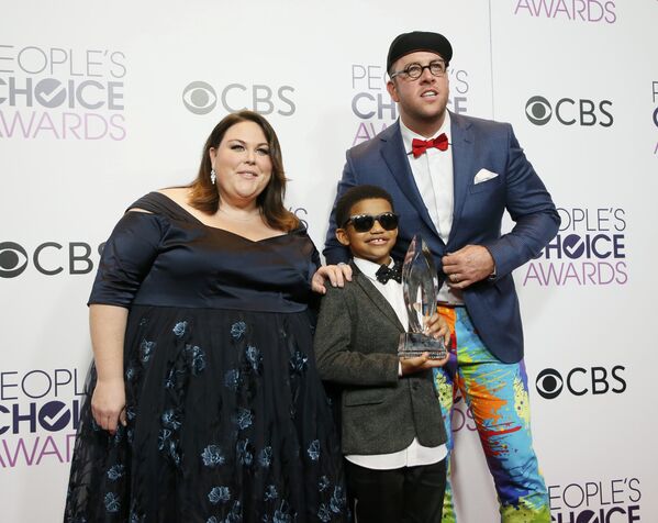 Актеры сериала Это мы на церемонии вручения премии People's Choice Awards 2017 в Лос-Анджелесе, штат Калифорния, США