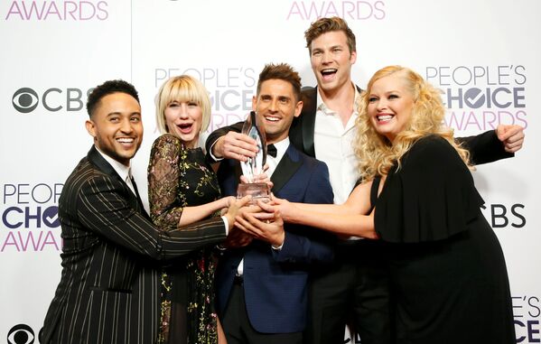 Актеры американского сериала Папочка на церемонии вручения премии People's Choice Awards 2017 в Лос-Анджелесе, штат Калифорния, США