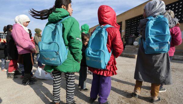 Сирийские дети вернулись в школу в освобожденном городе Аль-Раи на севере Алеппо