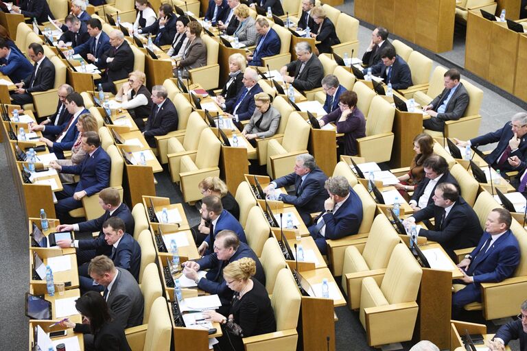 Депутаты на пленарном заседании Государственной Думы РФ. 20 января 2017 Депутаты на пленарном заседании Государственной Думы РФ. 20 января 2017
