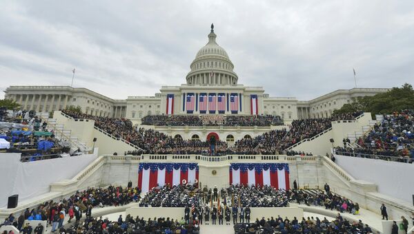 Вид на Капитолий США в Вашингтоне. Архивное фото