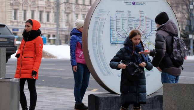 Уличная схема линий Московского метро. Архивное фото