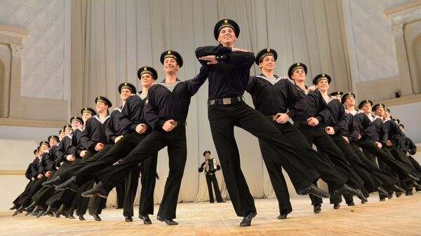 Артисты ансамбля народного танца имени Игоря Моисеева. Архивное фото