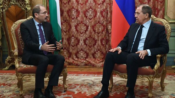 Министр иностранных дел РФ Сергей Лавров и министр иностранных дел Иорданского Хашимитского Королевства Айман Сафади во время встречи