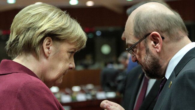 Канцлер ФРГ Ангела Меркель и президент Европейского парламента Мартин Шульц. Архивное фото