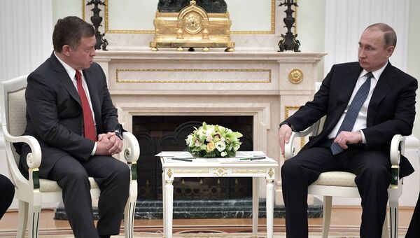 Президент РФ Владимир Путин и король Иорданского Хашимитского Королевства Абдалла II Бен Аль Хусейн. Архивное фото