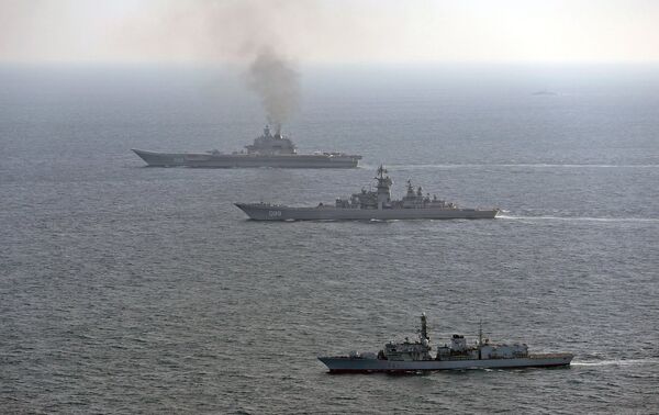 Британский корабль St Albans сопровождает российские корабли Петр Великий и Адмирал Кузнецов