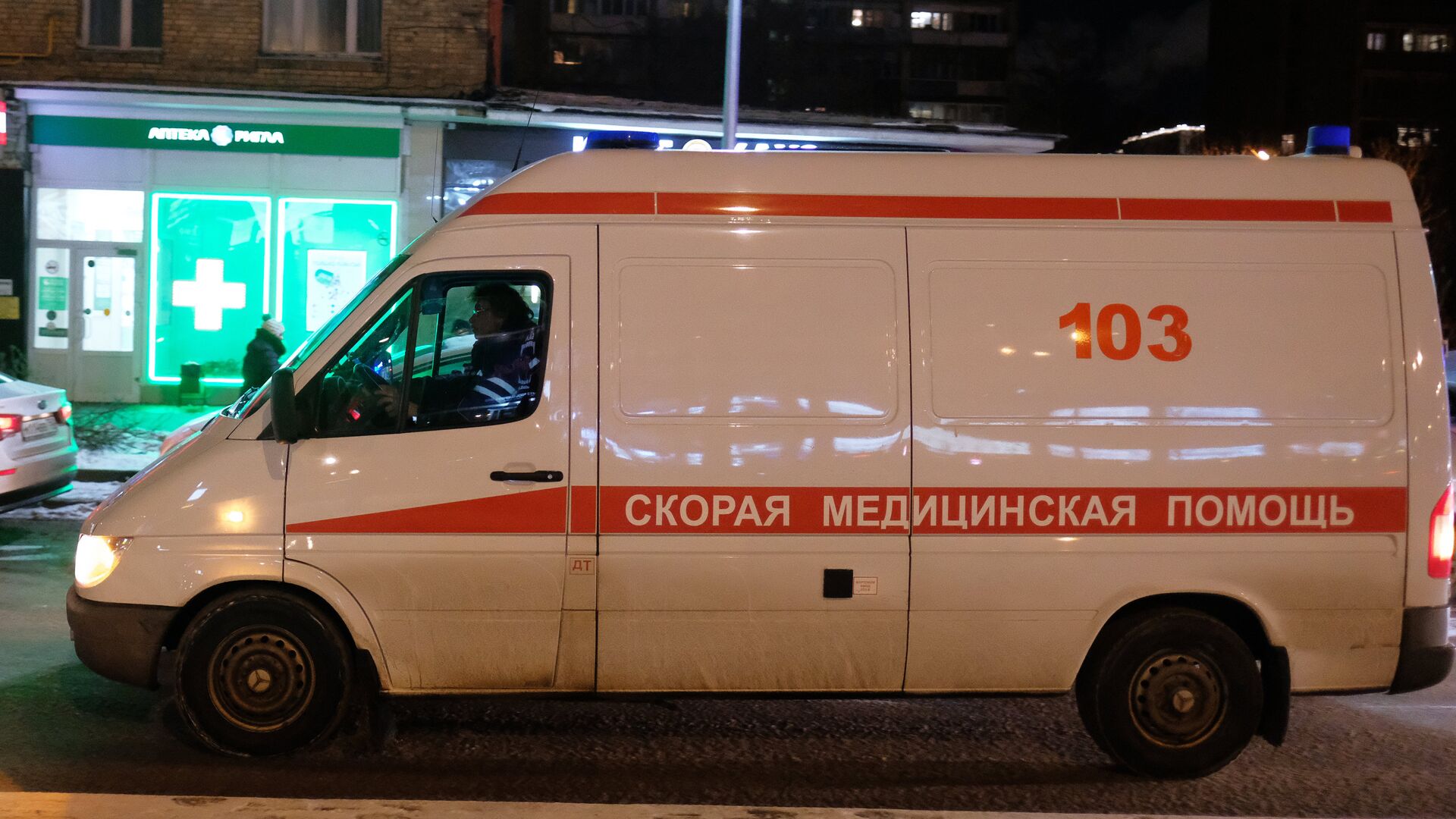 Автомобиль скорой медицинской помощи - РИА Новости, 1920, 10.03.2025