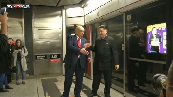 Трамп и Ким Чен Ын встретились на улицах Гонконга
