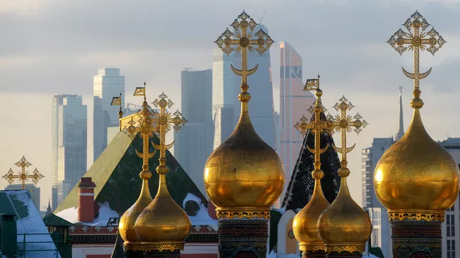 Купола собора Спаса нерукотворного образа. Архивное фото