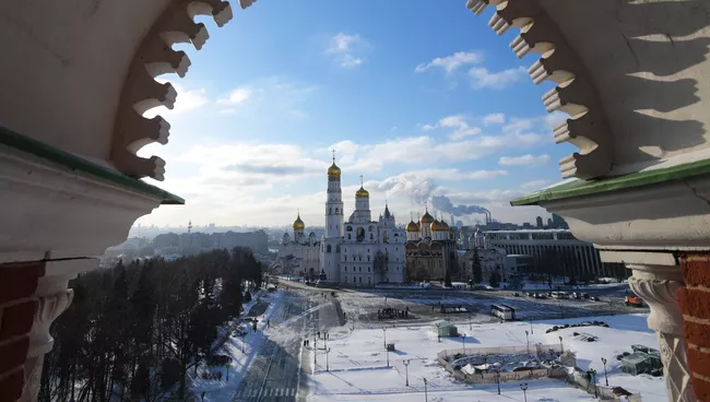 Московский Кремль (вид со Спасской башни)