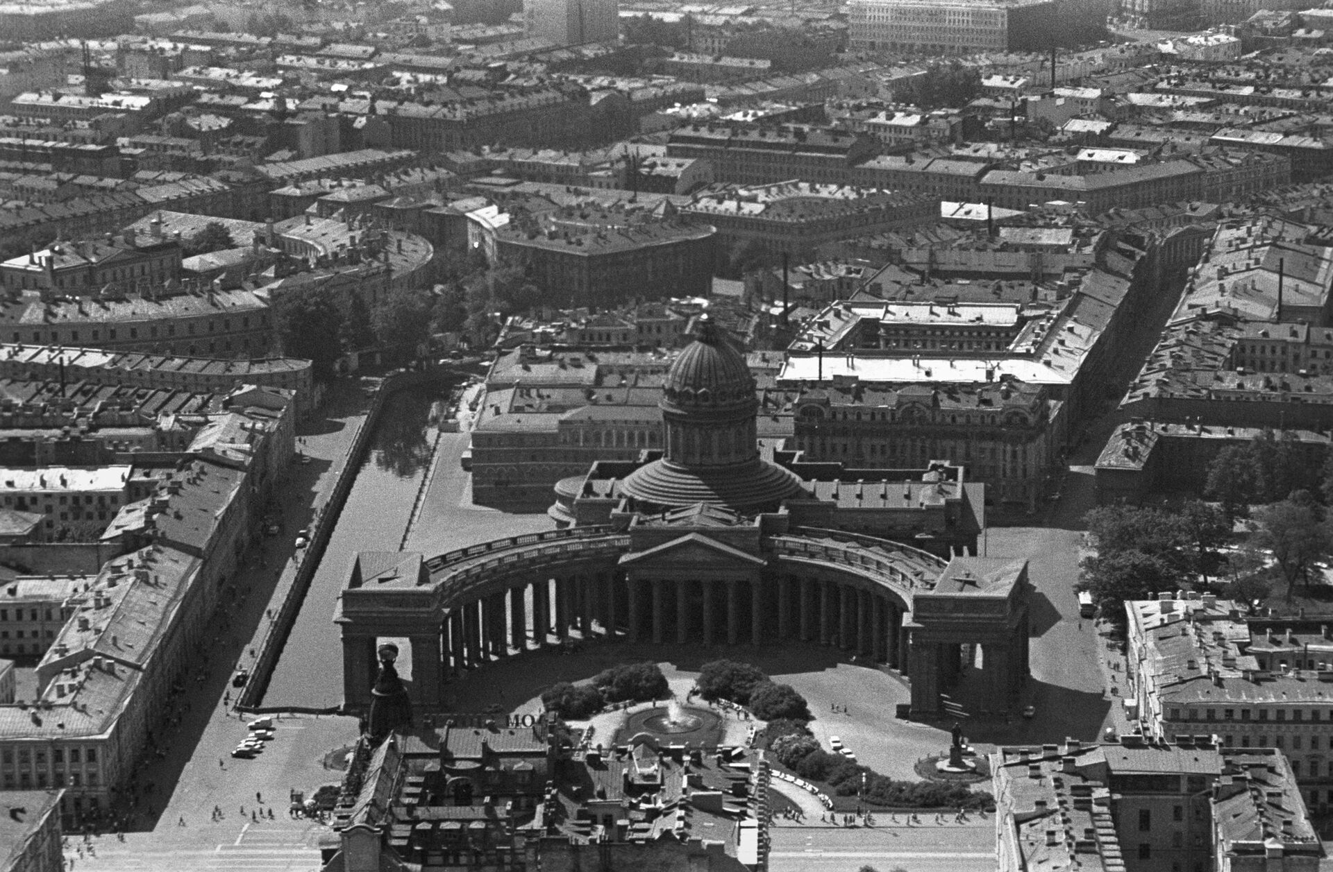 Казанский собор в Ленинграде. 1980 год  - РИА Новости, 1920, 25.09.2020