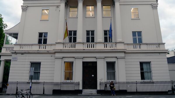 Бывшее здание Института Сервантеса на Итон-Сквер, 102 в Лондоне, Великоритания. Архивное фото