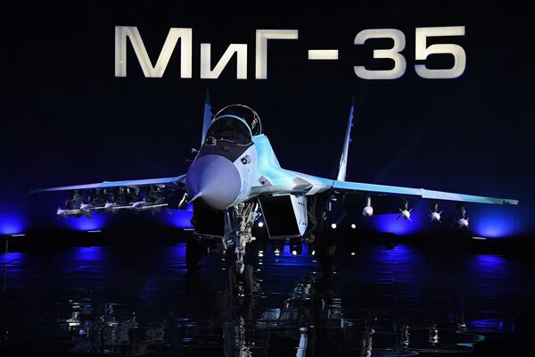 Авиационный комплекс МиГ-35 на презентации на территории Производственного комплекса № 1 АО РСК “МиГ” в Московской области