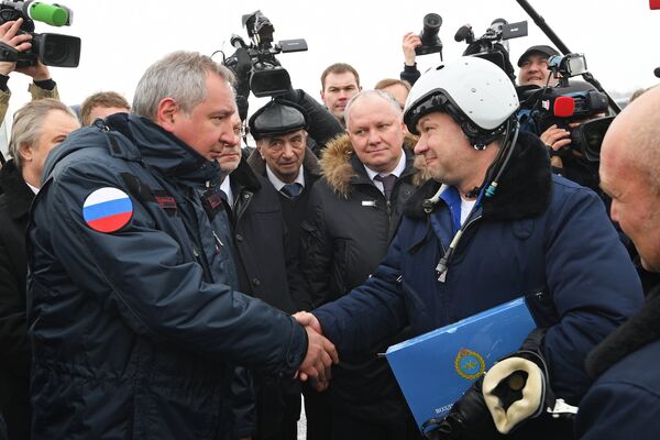 Заместитель председателя правительства РФ Дмитрий Рогозин на презентации МиГ-35 в Московской области