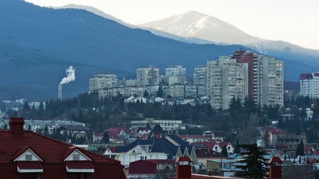 Вид на Алушту. Архивное фото