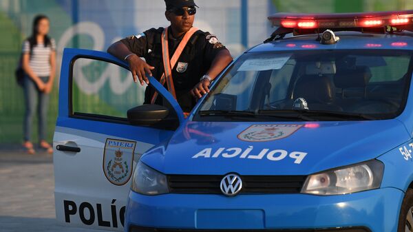 Полицейский автомобиль в Рио-де-Жанейро