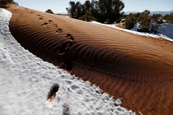 Сахарский Атлас под снегом в Алжире