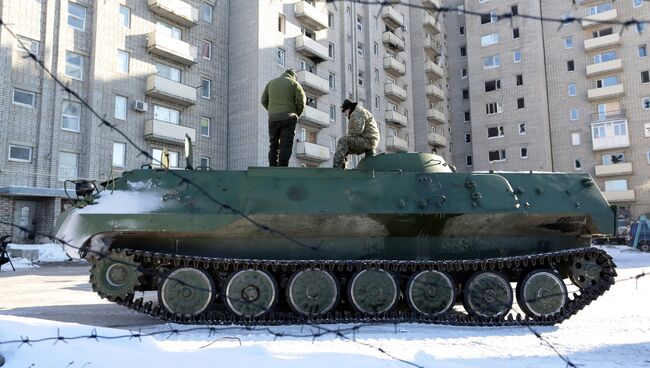 Бронемашина ВСУ в Авдеевке, Украина. Архивное фото