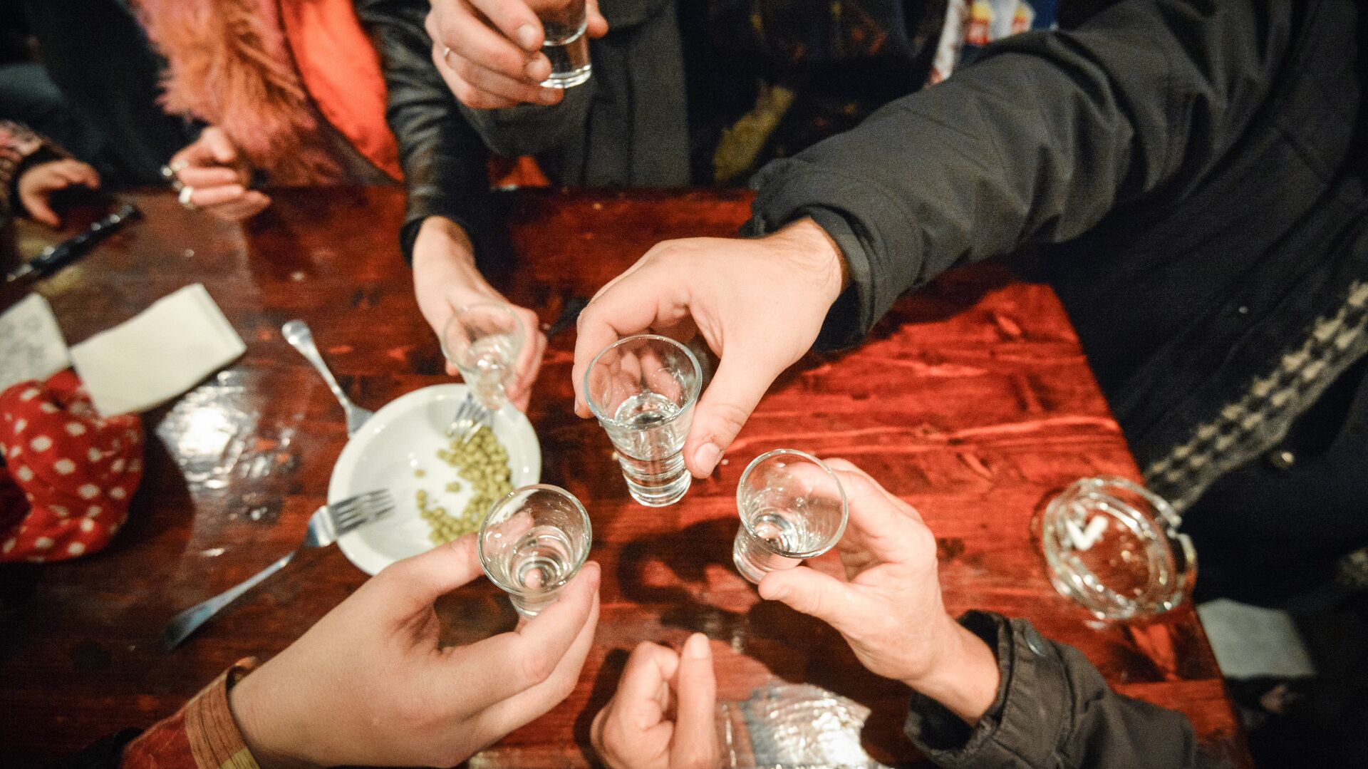Русское пьяное порно: ебля девушек и баб по пьяни [новые видео] (страница 6)