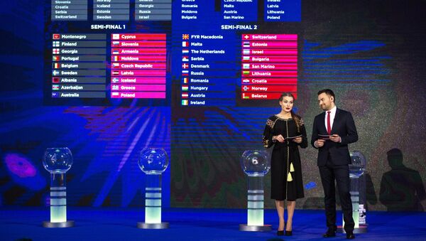 Ведущие на церемонии жеребьевки международного конкурса Евровидение-2017 в Киеве
