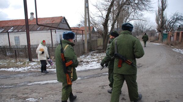 Бойцы народной милиции ДНР в селе Коминтерново Донецкой области