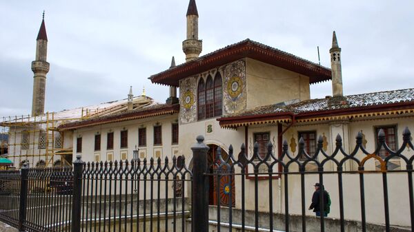 Реставрационные работы в рамках подготовки к 100-летию музейного комплекса Ханского дворца в Бахчисарае