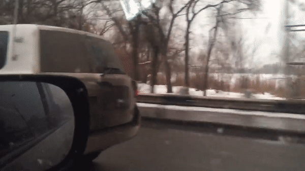 Жители Донецка сняли на видео «убегающую» из города миссию ОБСЕ