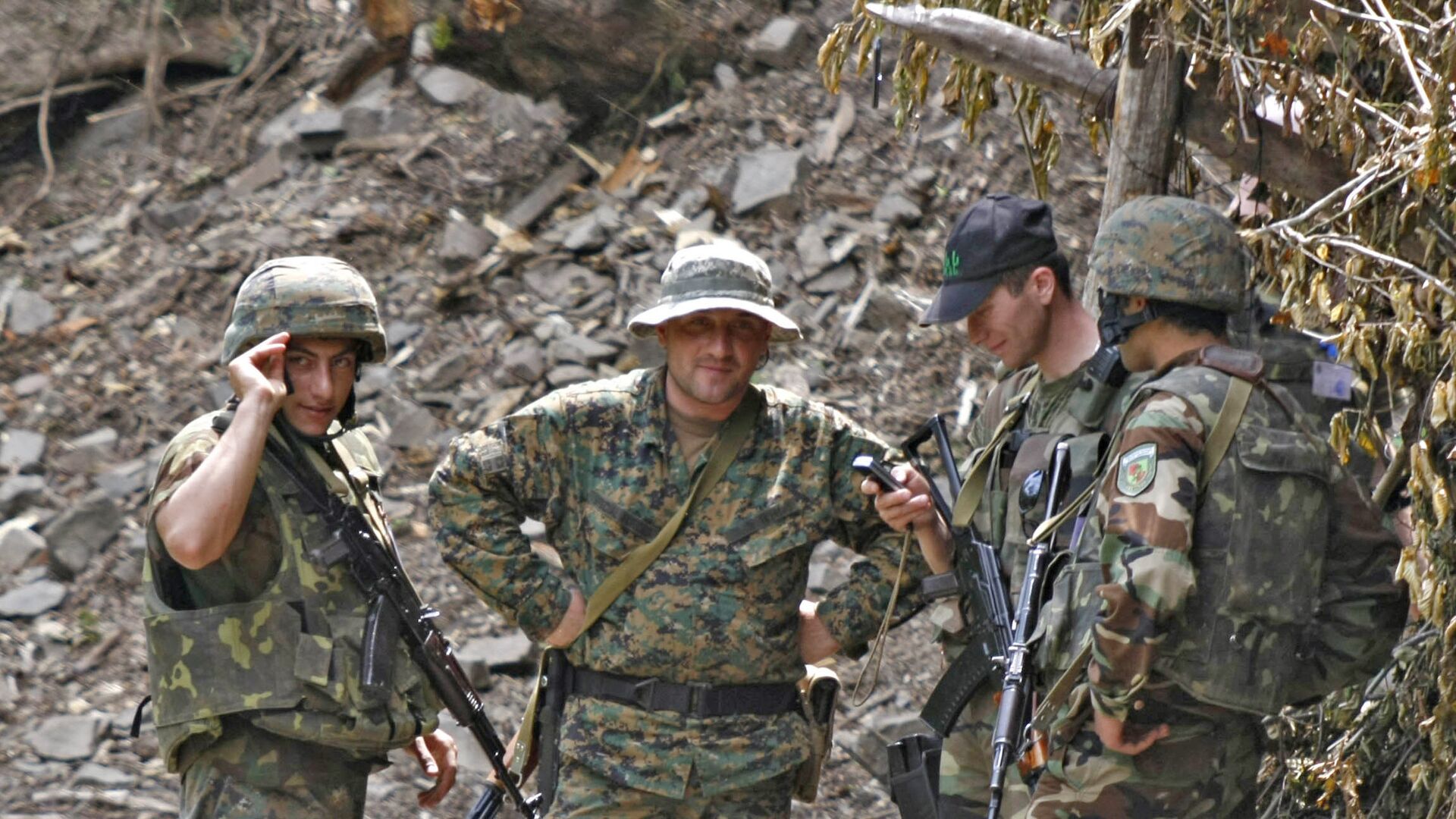 Грузинские военные на грузино-абхазской границе. Архивное фото - РИА Новости, 1920, 18.06.2023