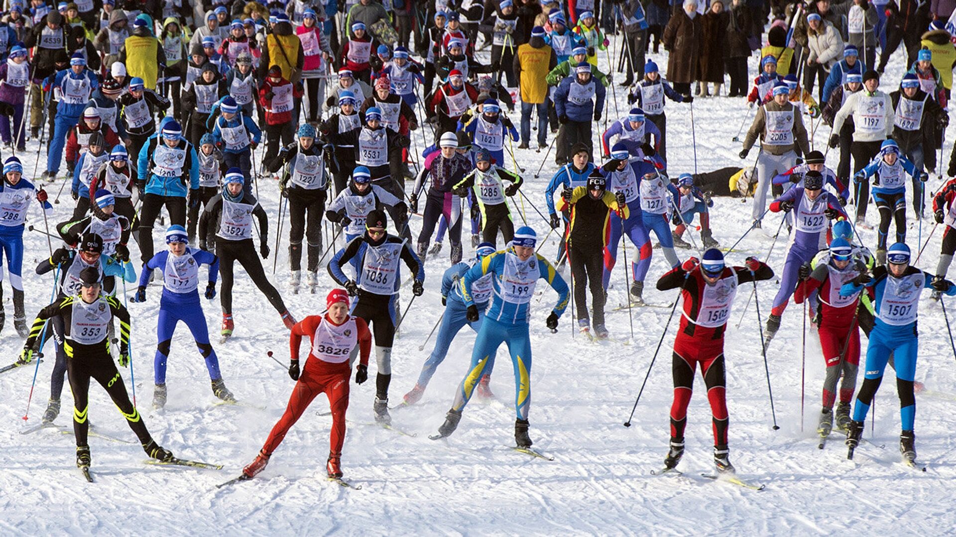 Благотворительный спортивный праздник Лыжня 6250 пройдет 19 февраля - РИА Новости, 1920, 19.01.2022