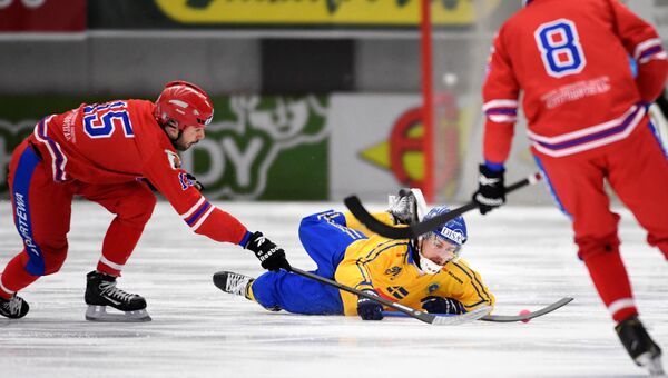 Финальный матч сборных России и Швеции по хоккею с мячом