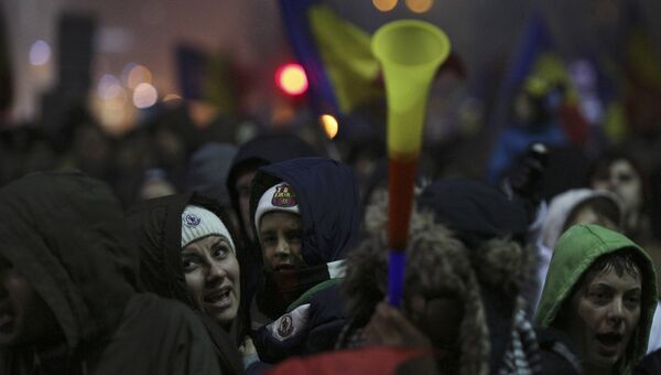 Протестующие у здания правительства Румынии в Бухаресте