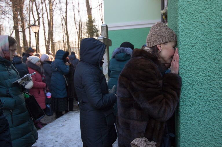 Поклонение покровительнице Санкт-Петербурга блаженной Ксении Петербургской на Смоленском кладбище